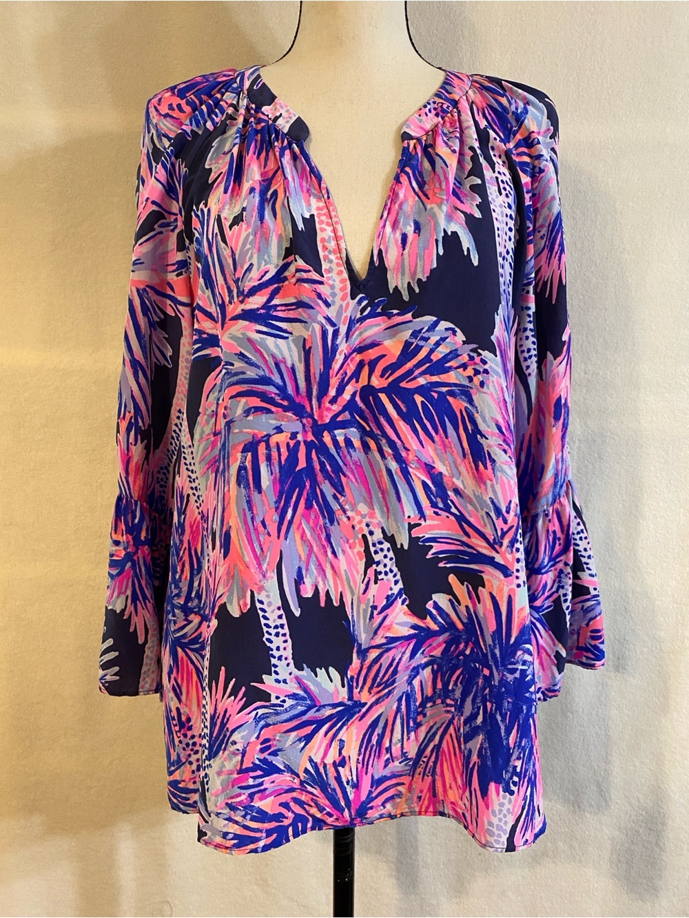 Lilly Pulitzer bright navy Palms Up Matilda 100% silk blouse